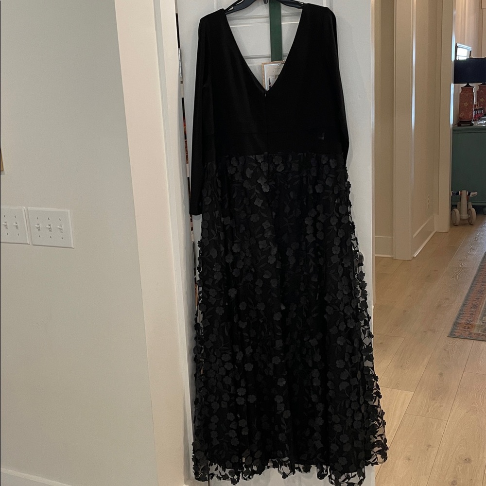 Xscape sheer 3-D floral skirt gown - Picture 6 of 6